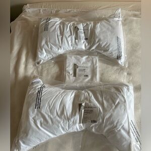 Two Dr. Mercola’s Posture Perfect Pillows with 3 pillowcase